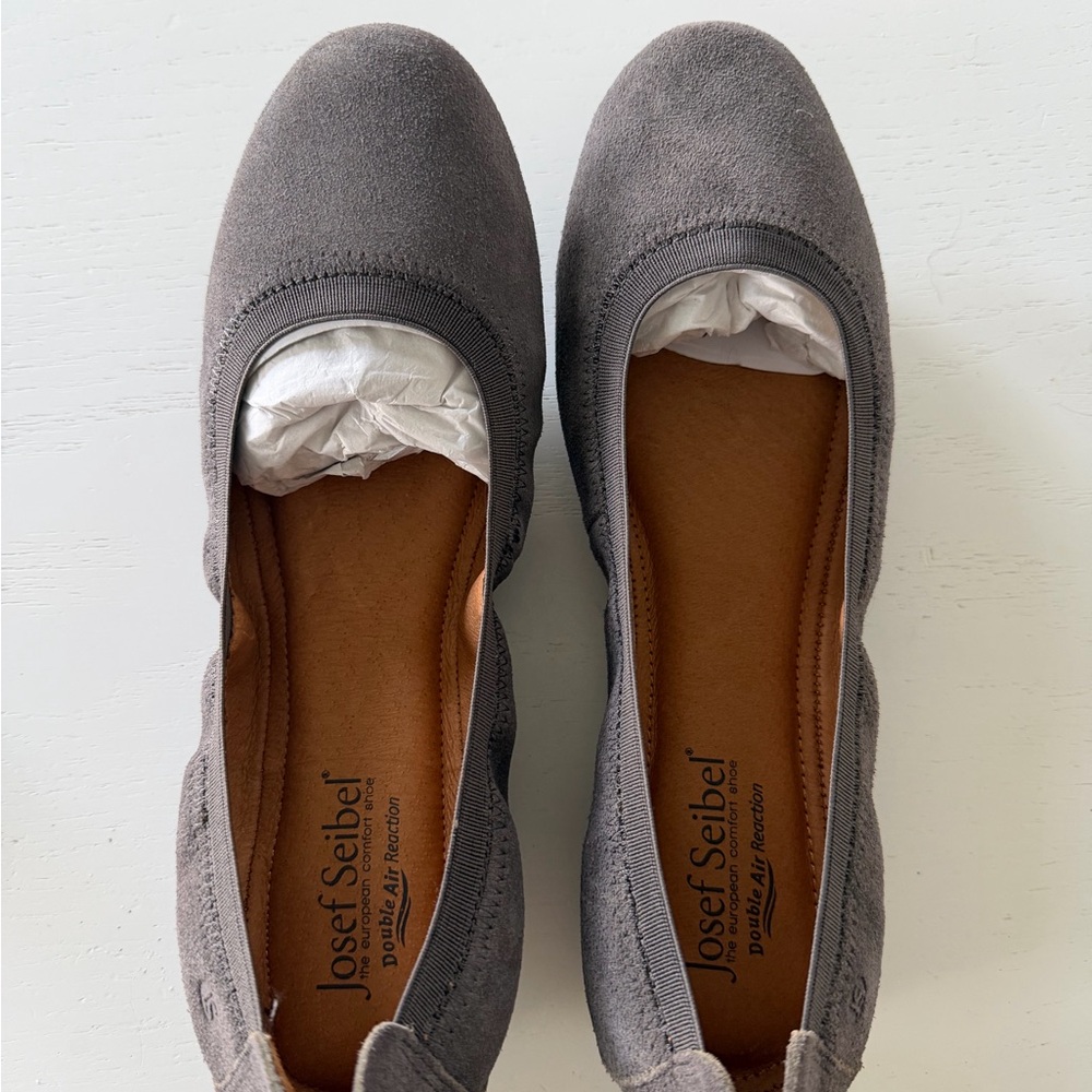 Josef Seibel Women's Charcoal Flats